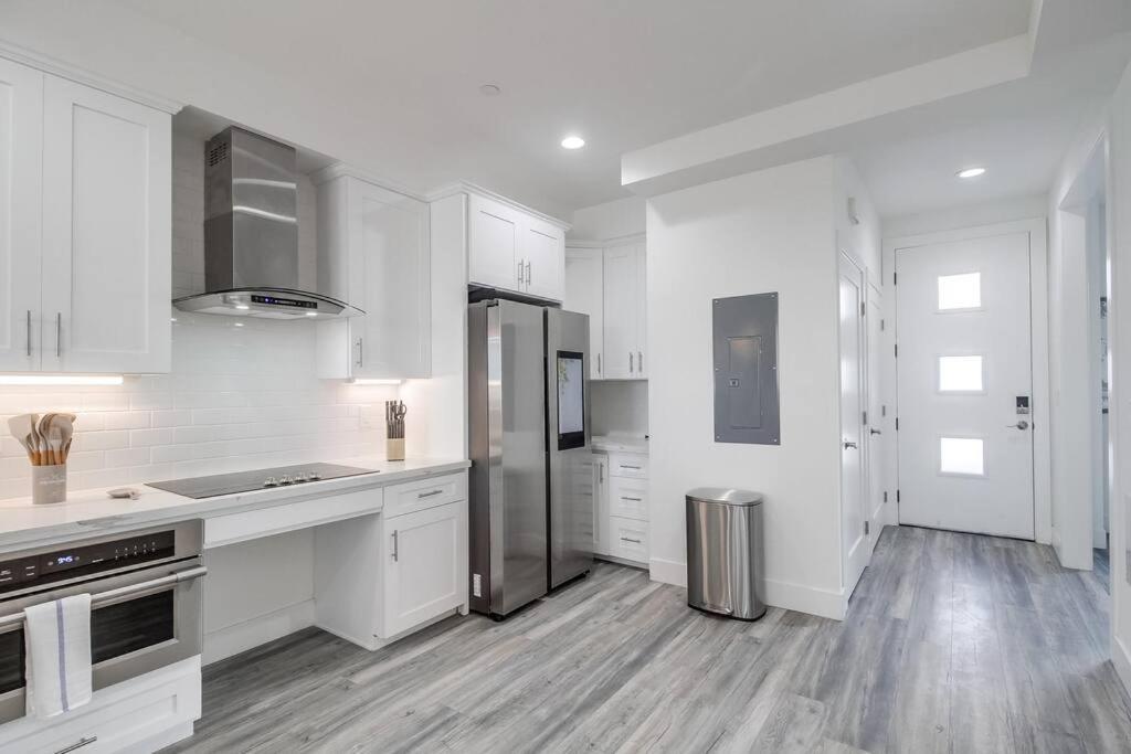 Park Blvd Paradise 303 King Bed With A Private Spa سان دييغو المظهر الخارجي الصورة